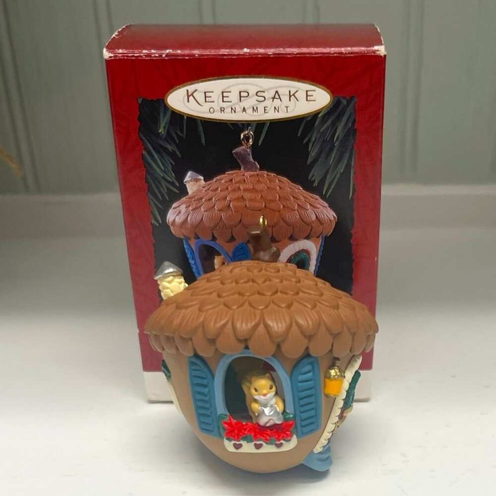 VINTAGE Hallmark Keepsake Ornament "New Home" 1994 With Box